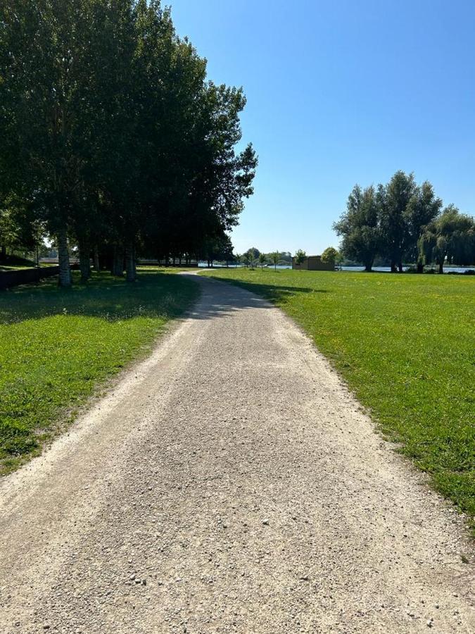 L'Oree Des Lacs, Maison De Village Tout Confort Radonvilliers 외부 사진